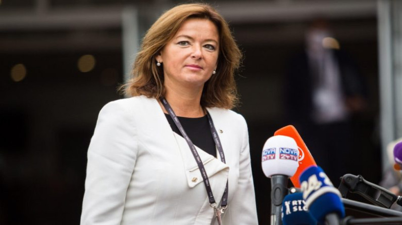 وزيرة خارجية سلوفينيا: ندعو في مجلس الأمن لوقف إطلاق النار بشكل فوري