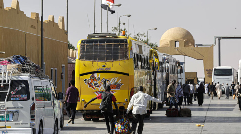 (180 تحقيقات) تخترق عالم الدولار  مقابل دخول ملايين السودانيين لمصر بشكل غير شرعي