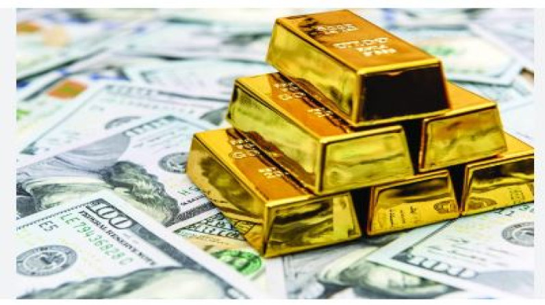 الدولار يتراجع والذهب يرتفع قبل إصدار بيانات التضخم بأمريكا