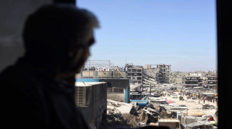 273 يوما من إبادة غزة: قصف جوي ومدفعي متواصل على رفح.. ودائرة المجاعة تتسع في الشمال