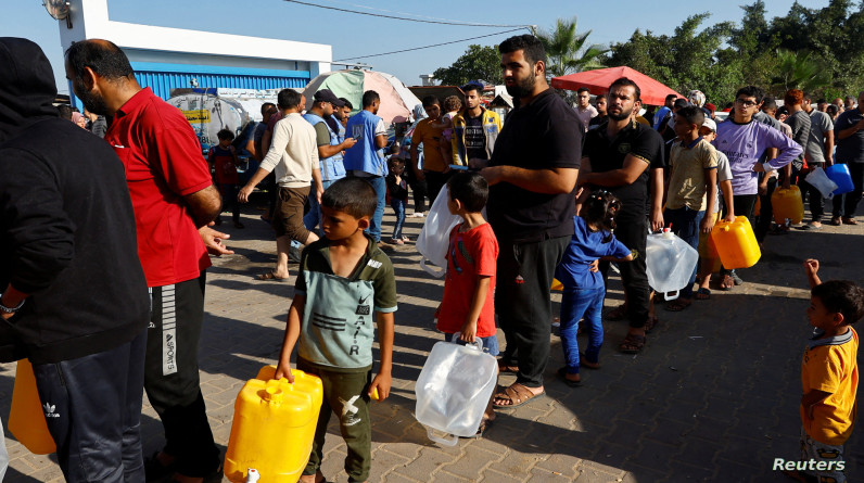 "أونروا": سكان غزة يسيرون مسافات طويلة تحت الشمس لجلب المياه